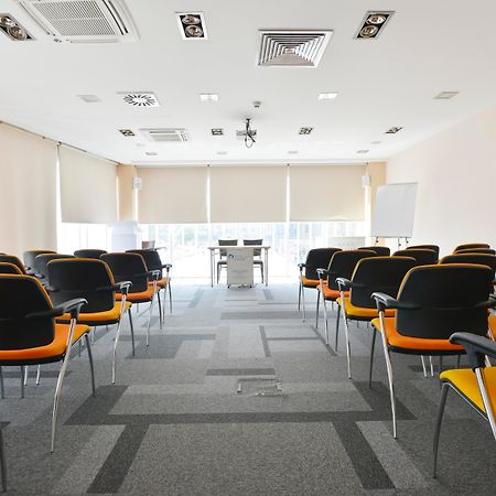 Garni Hotel Centar ノヴィ・サド エクステリア 写真